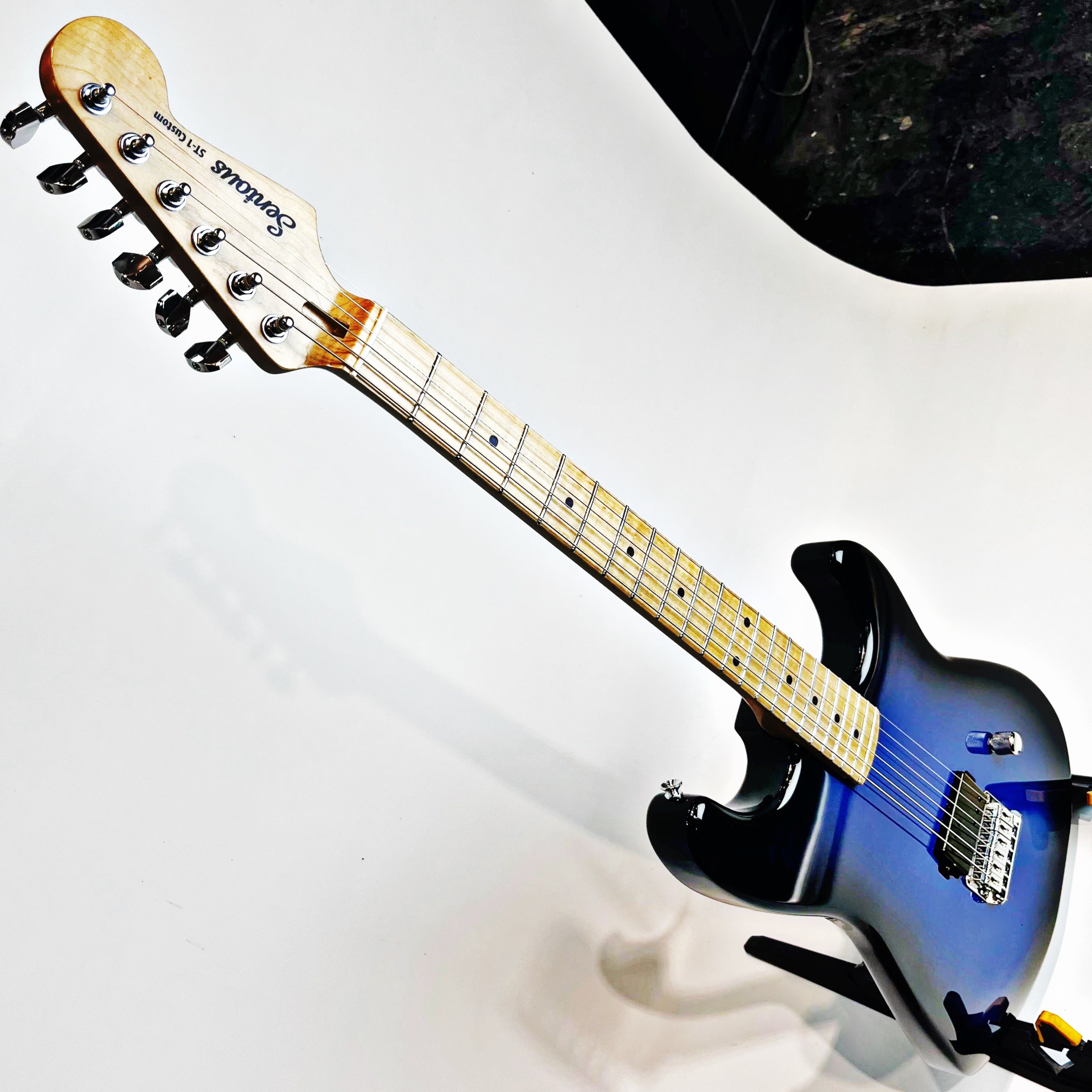 Sentous ST-1 Custom Blue Black